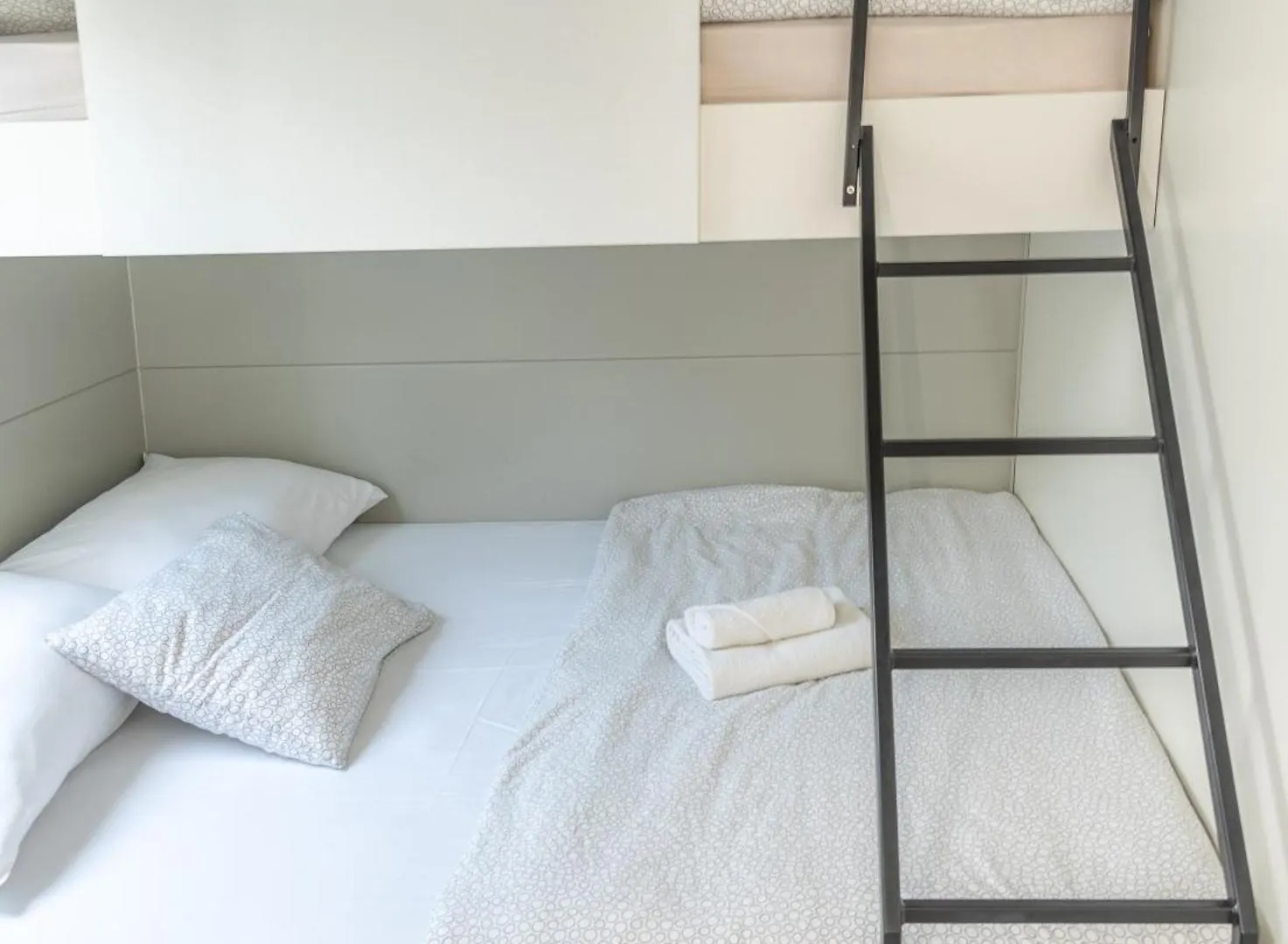 Rasin Mobile Homes Pakostane Holiday home